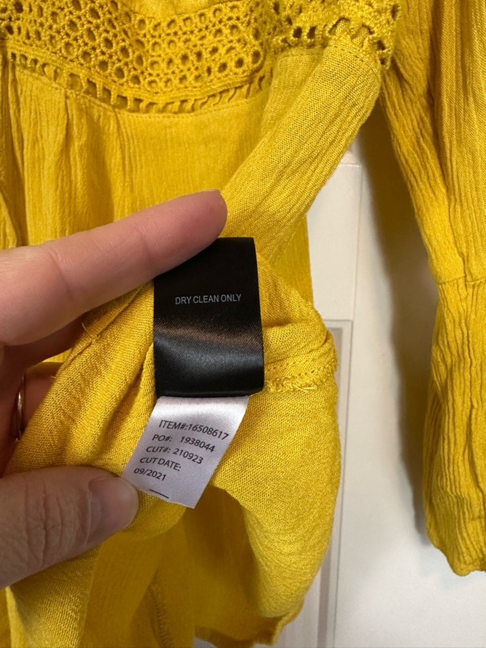 Torrid Lace Up Classic Babydoll Yellow Crinkle Gauze Boho Crochet Blouse Size 2X - Picture 5 of 10